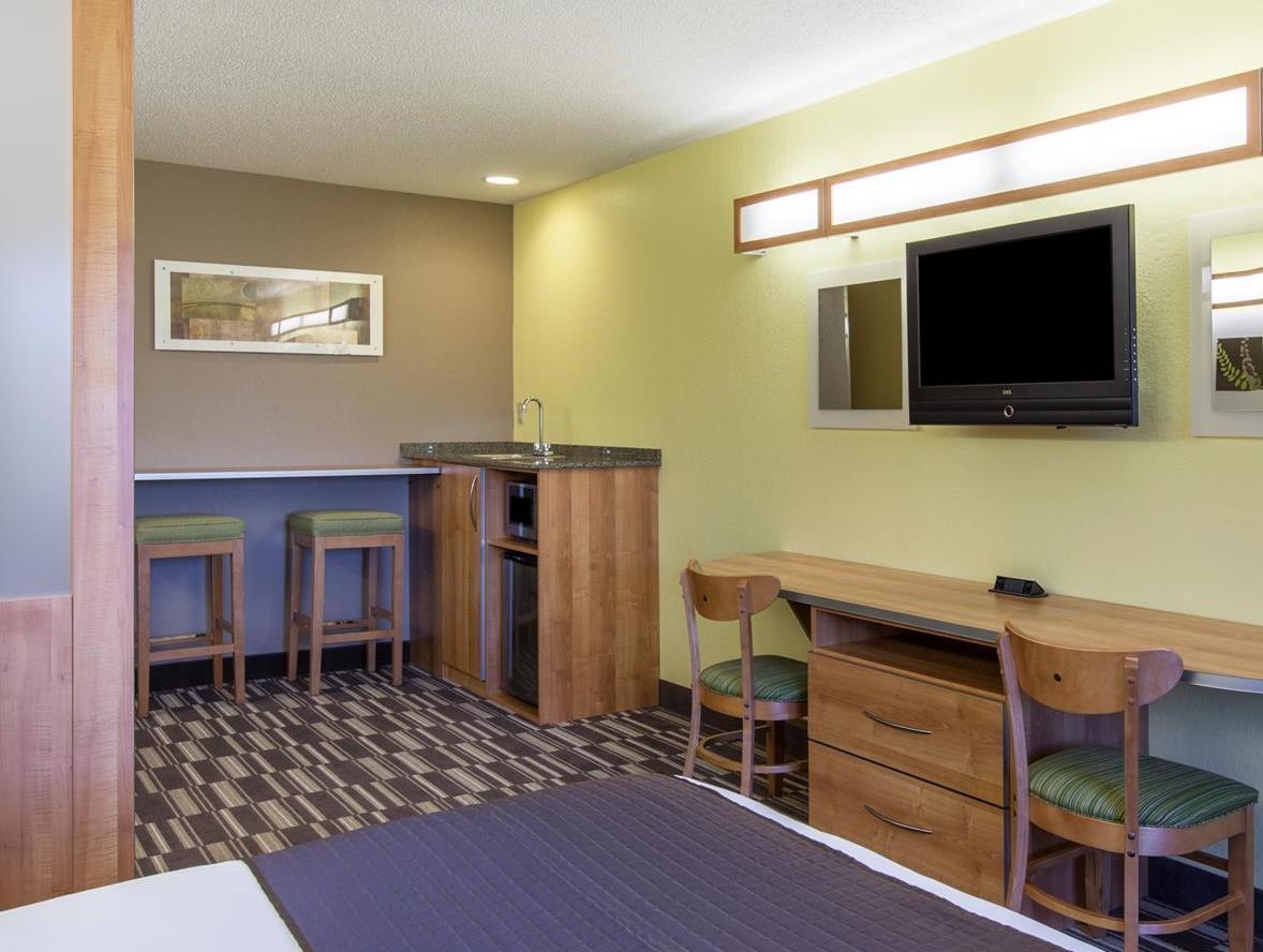 Microtel Inn & Suites By Wyndham Johnstown Exterior photo